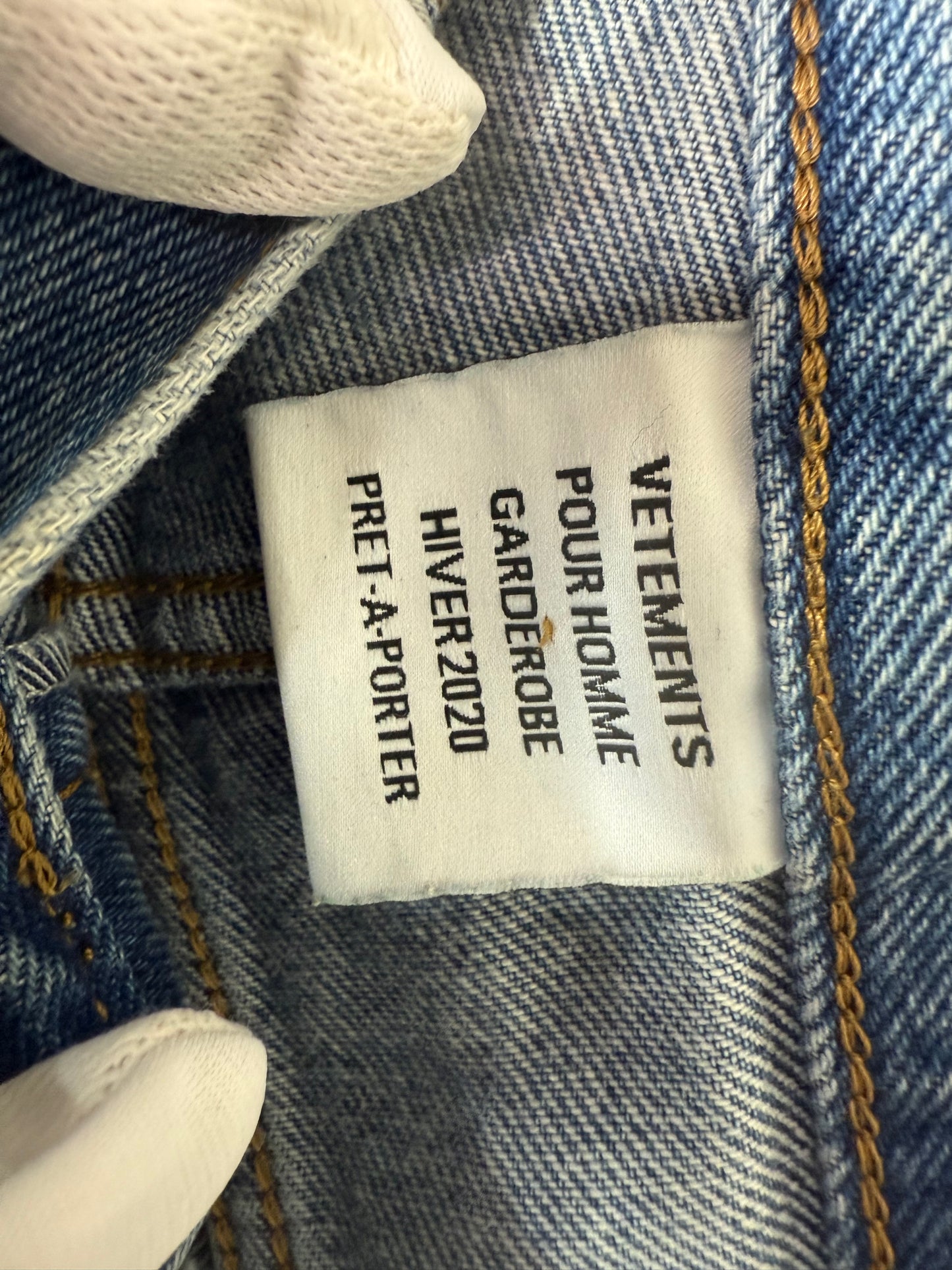 Vetements AH19 "Error" Print Denim Jeans - Size 32